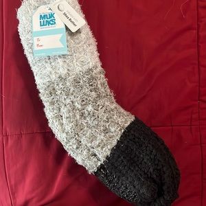 New with tags MUK LUKS cabin socks